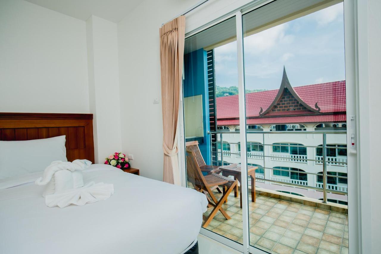 Aim House Hotel Patong Exterior photo